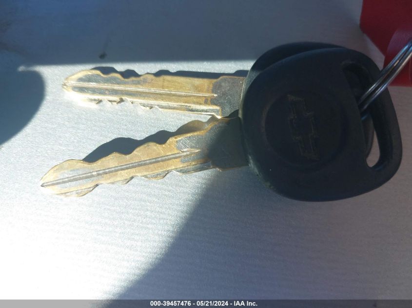 2002 Chevrolet Astro Ls VIN: 1GNDM19XX2B102772 Lot: 39457476