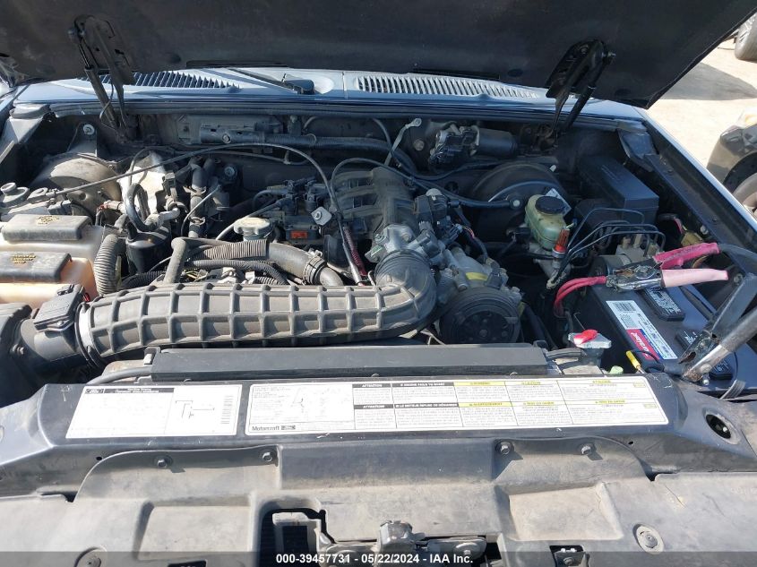 2000 Ford Explorer Xls VIN: 1FMDU62X3YZB05671 Lot: 39457731