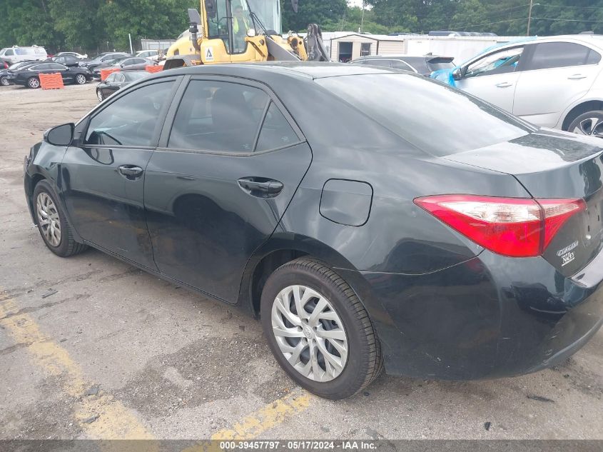 2018 Toyota Corolla Le VIN: 5YFBURHE9JP827939 Lot: 39457797