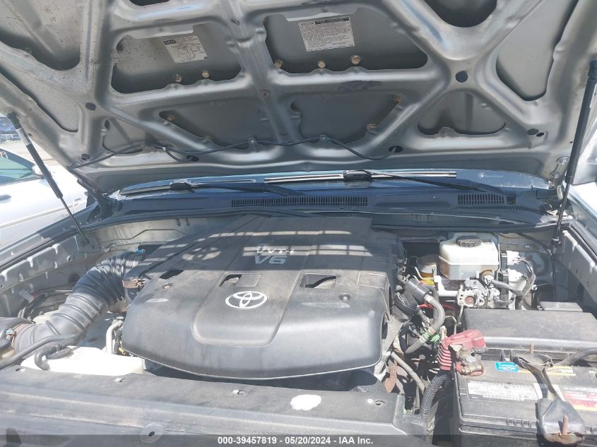 2004 Toyota 4Runner Sr5 V6 VIN: JTEBU14R740052321 Lot: 39457819