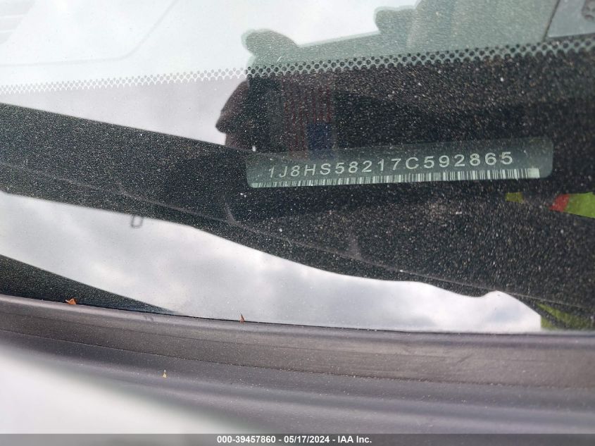 2007 Jeep Grand Cherokee Limited VIN: 1J8HS58217C592865 Lot: 39457860