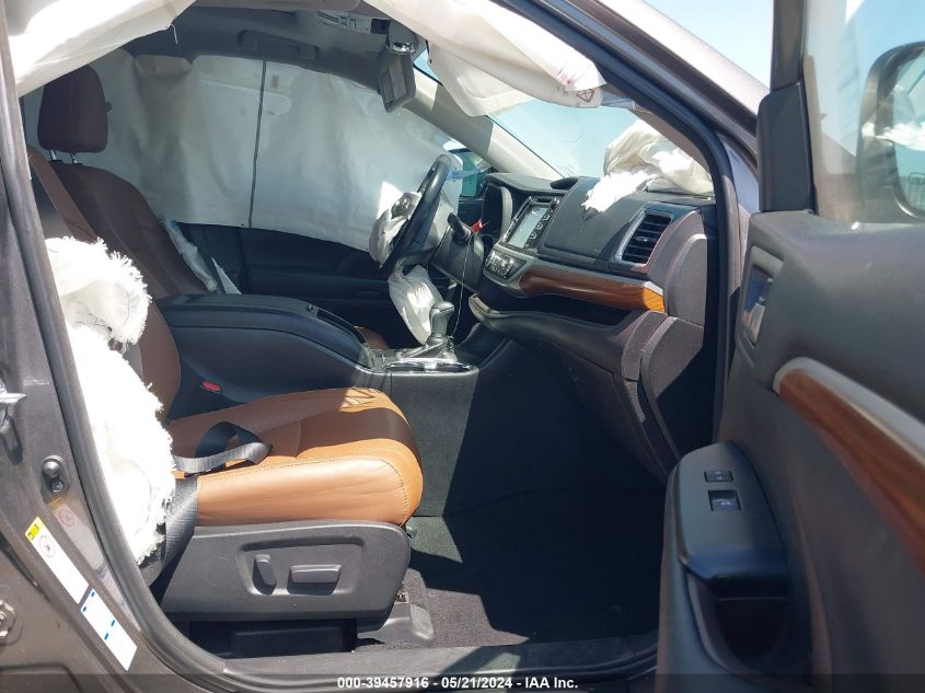2018 TOYOTA HIGHLANDER VIN: 5TDDZRFHXJS490552
