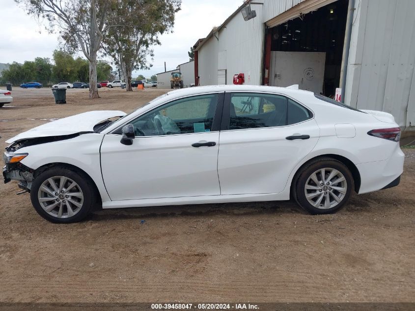 2022 Toyota Camry Le VIN: 4T1C11AKXNU628630 Lot: 39458047