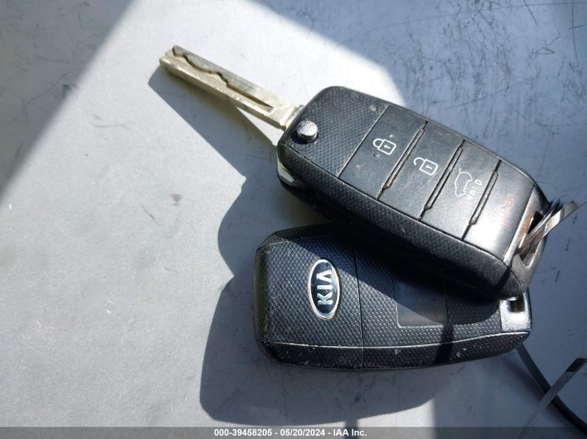 2016 Kia Sorento 2.4L L VIN: 5XYPG4A38GG081263 Lot: 39458205