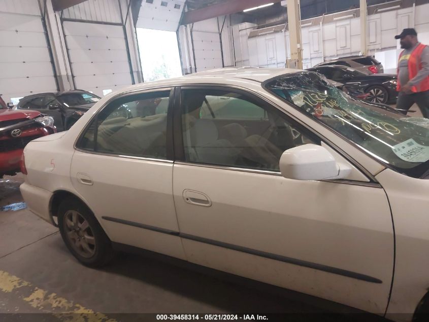 2000 Honda Accord 2.3 Lx VIN: 1HGCG5647YA149111 Lot: 39458314