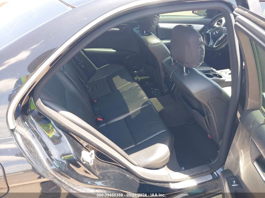 2013 Mercedes-Benz C 250 Luxury/Sport VIN: WDDGF4HB7DA752990 Lot: 39458359