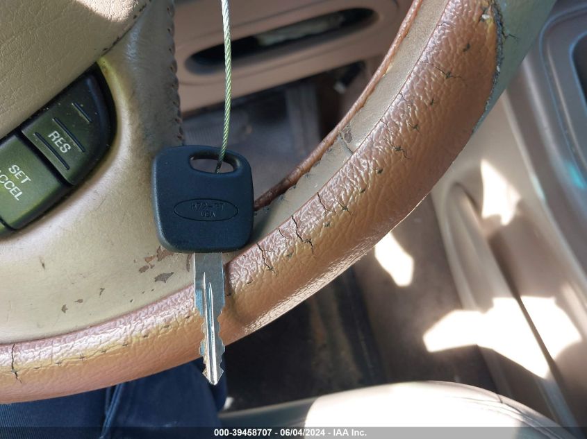 1997 Ford Expedition Eddie Bauer/Xlt VIN: 1FMFU18L7VLB43144 Lot: 39458707