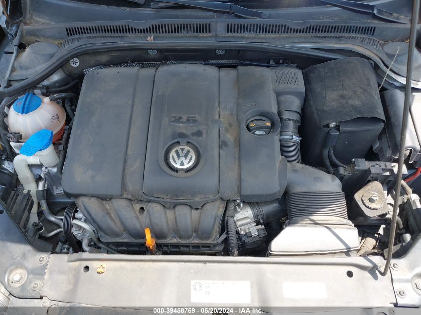 2013 VOLKSWAGEN JETTA 2.5L SE - 3VWDX7AJ6DM215041