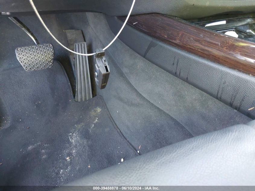 2007 BMW X5 3.0Si VIN: 5UXFE43597L010477 Lot: 39458878