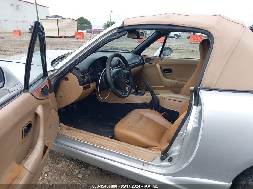 1999 Mazda Mx-5 Miata Leather Pkg/Popular Equipment Pkg/Sports Pkg/Touring Pkg VIN: JM1NB3536X0131867 Lot: 39458880