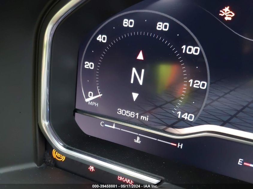 2022 GMC Sierra 1500 4Wd Short Box Denali VIN: 1GTUUGED6NZ604620 Lot: 39458881