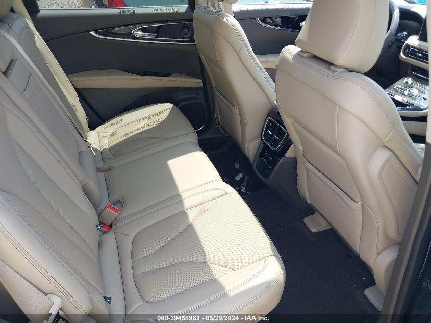 2023 Lincoln Nautilus Reserve VIN: 2LMPJ8KPXPBL10864 Lot: 39458963