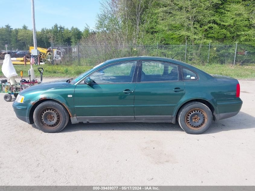 2000 Volkswagen Passat Gls VIN: WVWMA23B0YP295899 Lot: 39459077