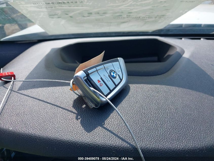 2017 BMW 530I xDrive VIN: WBAJA7C3XHG906608 Lot: 39459078