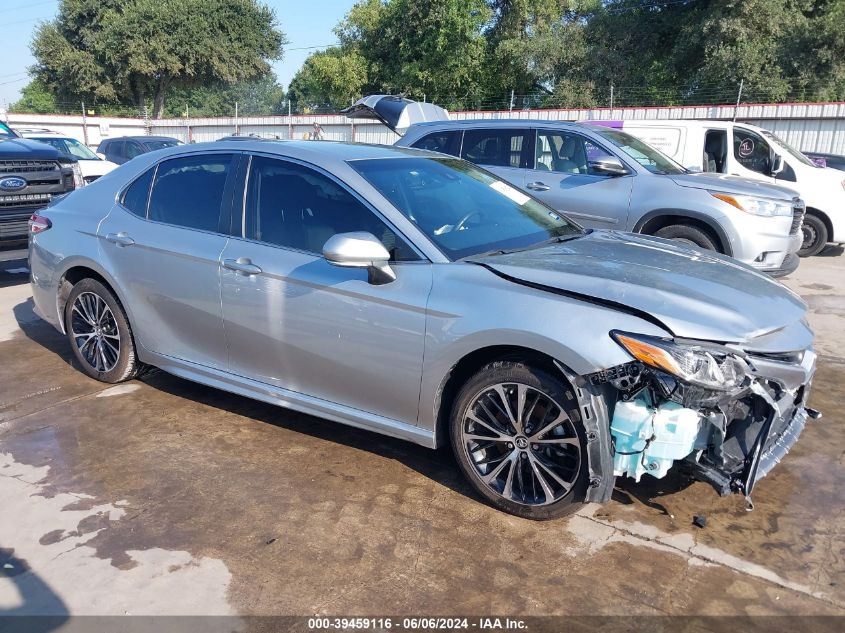 JTNB11HKXJ3046674 2018 TOYOTA CAMRY - Image 1