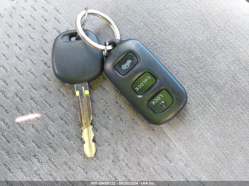 2004 Toyota Camry Le VIN: JTDBE32K440271658 Lot: 39459122