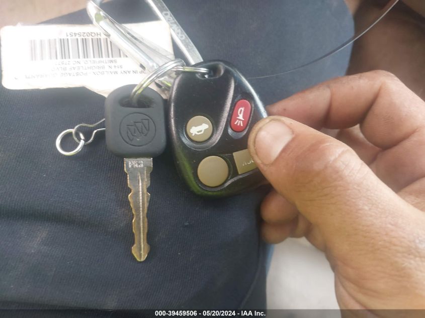 1999 Buick Park Avenue Ultra VIN: 1G4CU521XX4639585 Lot: 39459506