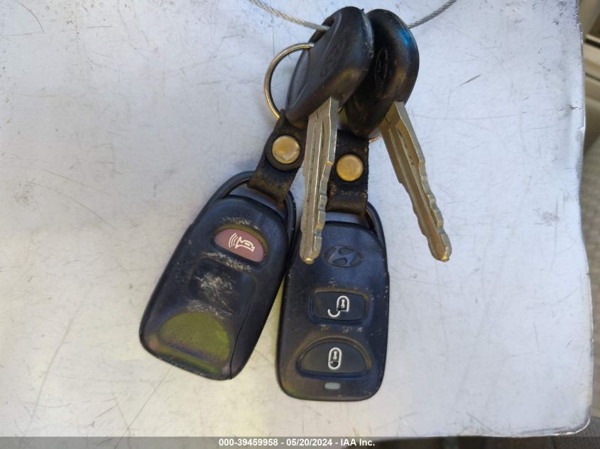 2007 Hyundai Accent Se VIN: KMHCN36C67U048229 Lot: 39459958