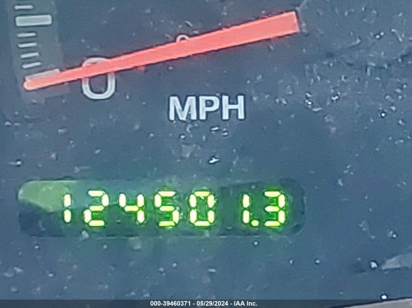 1999 Ford Expedition Eddie Bauer/Xlt VIN: 1FMRU17L0XLA87632 Lot: 39460371