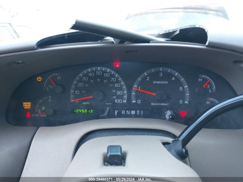 1999 Ford Expedition Eddie Bauer/Xlt VIN: 1FMRU17L0XLA87632 Lot: 39460371