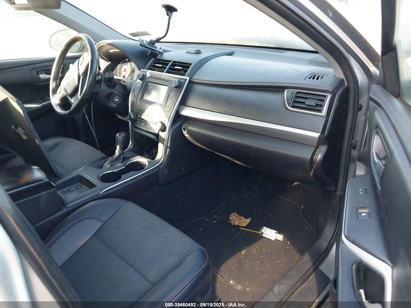 2016 TOYOTA CAMRY auction photo 5