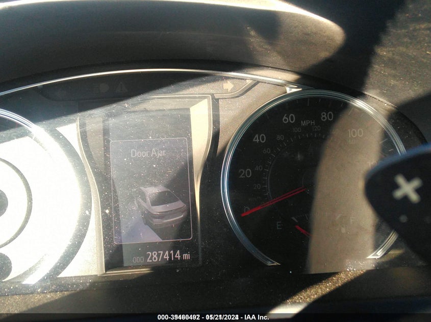 2016 TOYOTA CAMRY auction photo 7
