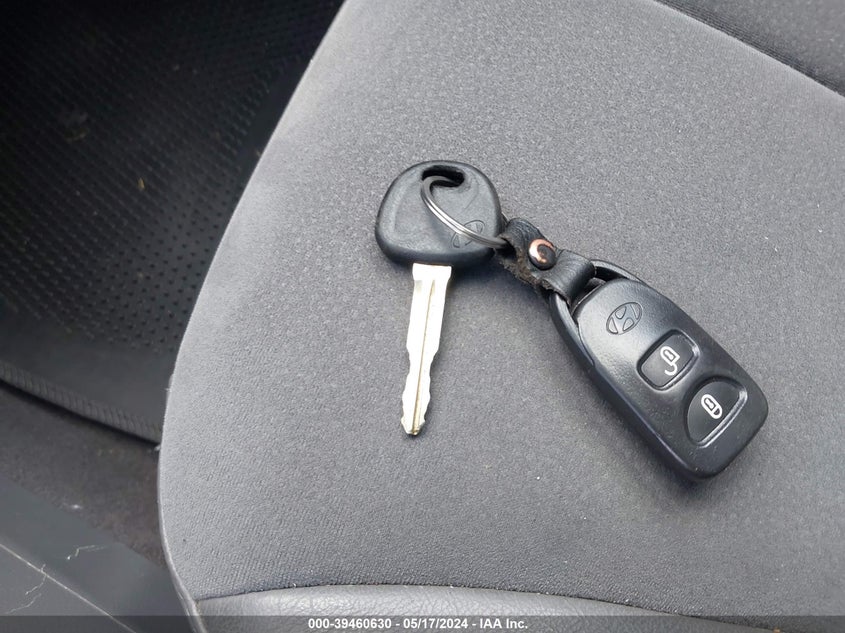 2011 Hyundai Santa Fe Se VIN: 5XYZHDAG0BG001648 Lot: 39460630