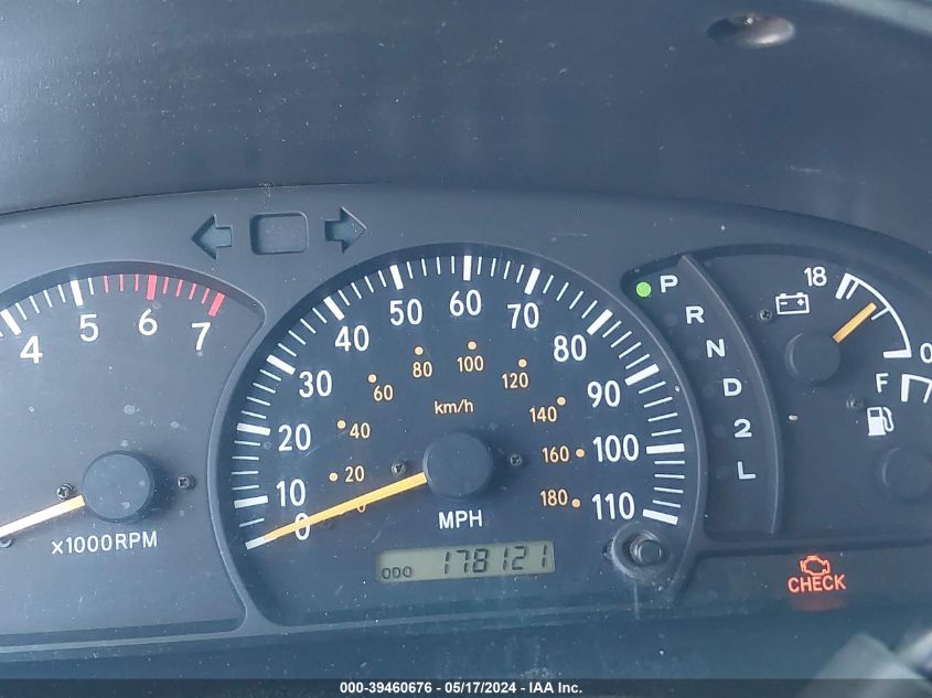 2000 Toyota Tundra Sr5 V8 VIN: 5TBRT3417YS022470 Lot: 39460676