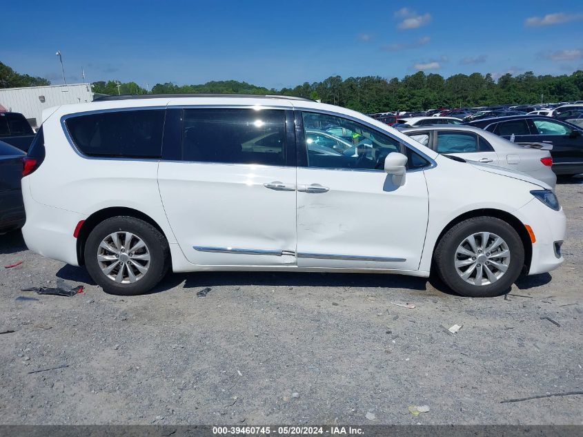 2017 Chrysler Pacifica Touring-L VIN: 2C4RC1BG1HR590905 Lot: 39460745