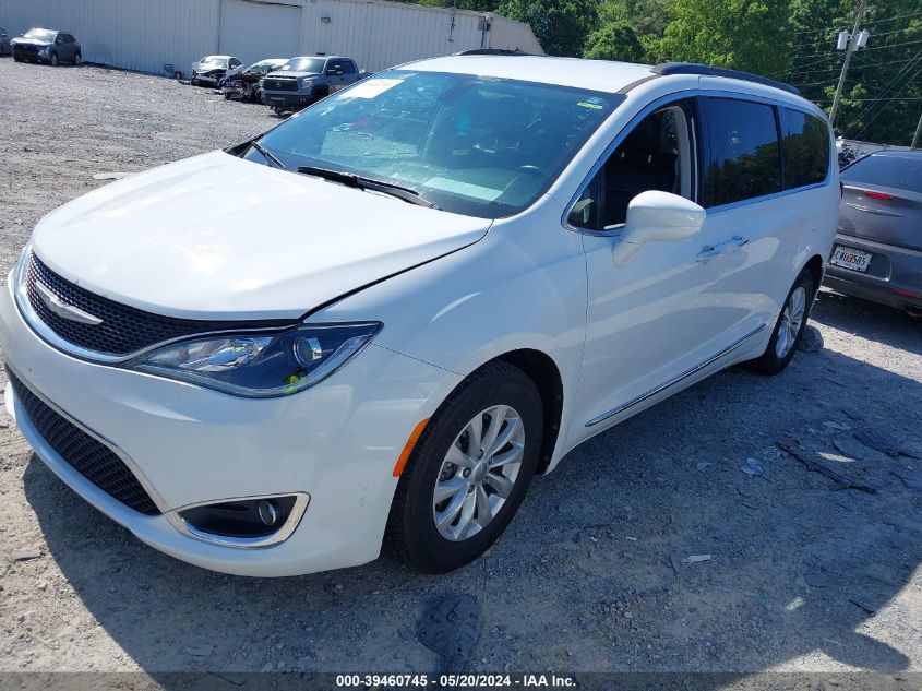 2017 Chrysler Pacifica Touring-L VIN: 2C4RC1BG1HR590905 Lot: 39460745