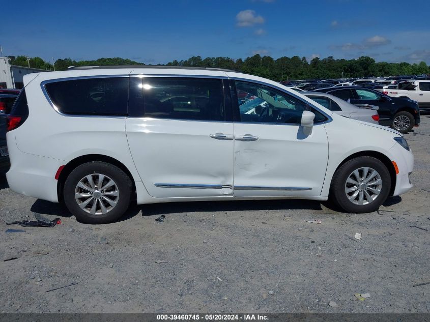 2017 Chrysler Pacifica Touring-L VIN: 2C4RC1BG1HR590905 Lot: 39460745