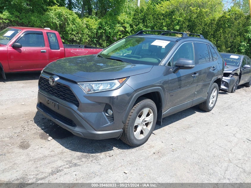 VIN JTMP1RFV9KD508921 2019 TOYOTA RAV4 XLE