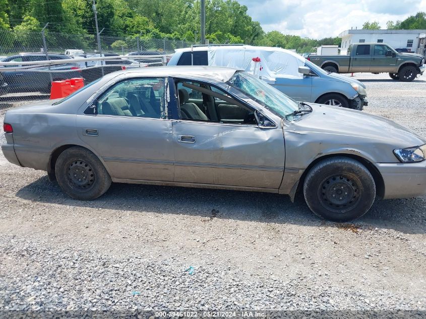 1999 Toyota Camry Le VIN: 4T1BG22K9XU473232 Lot: 39461022