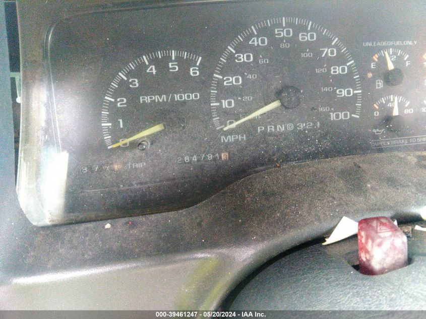 1997 Chevrolet C1500 Fleetside VIN: 2GCEC19RXV1182371 Lot: 39461247