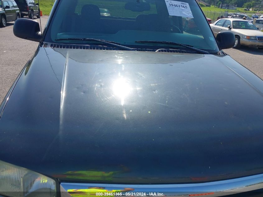 2004 GMC Sierra 2500Hd Sle VIN: 1GTHK29UX4E236145 Lot: 39461365