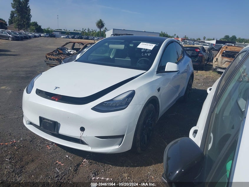 VIN 7SAYGDEE9NF385869 2022 TESLA MODEL Y LONG RANGE DUAL MOTOR ALL-WHEEL DRIVE