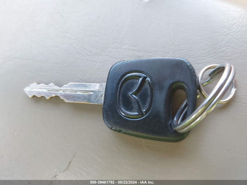 2004 Mazda Tribute Es V6 VIN: 4F2CZ06104KM02968 Lot: 39461792