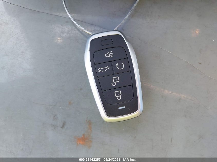 2017 Jeep Renegade Latitude Fwd VIN: ZACCJABB8HPE71382 Lot: 39462257