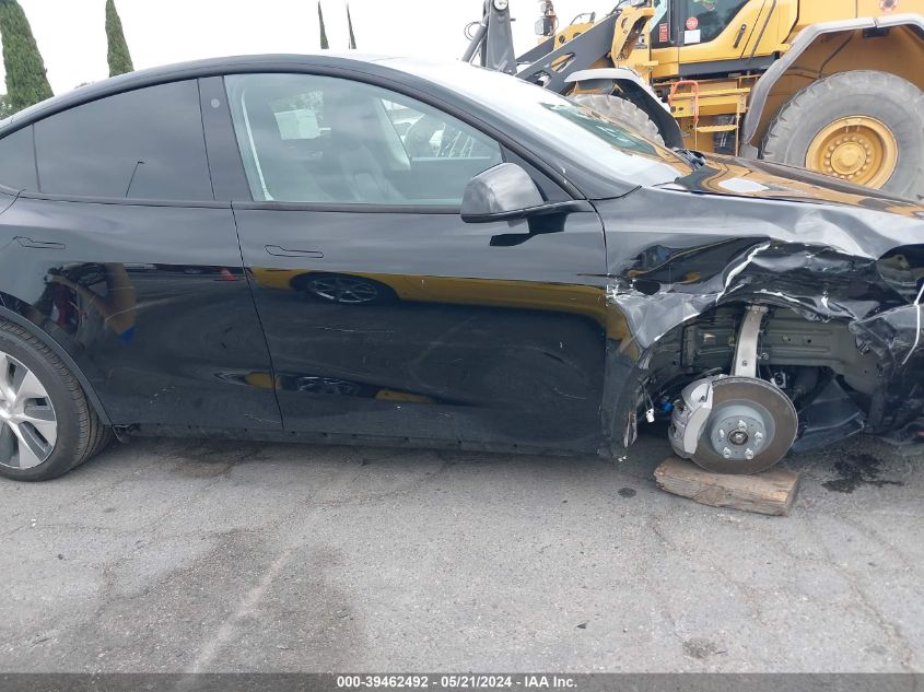 2022 Tesla Model Y Long Range Dual Motor All-Wheel Drive VIN: 7SAYGDEE8NF344763 Lot: 39462492