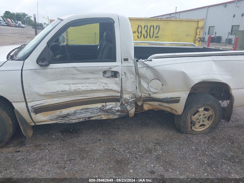 1999 Chevrolet Silverado 1500 VIN: 1GCEC14T4XZ125774 Lot: 39462649