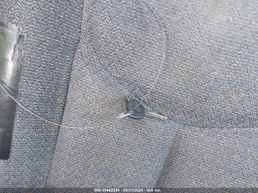 2004 Chevrolet Silverado 1500 Work Truck VIN: 1GCEK14V84E108600 Lot: 39462824