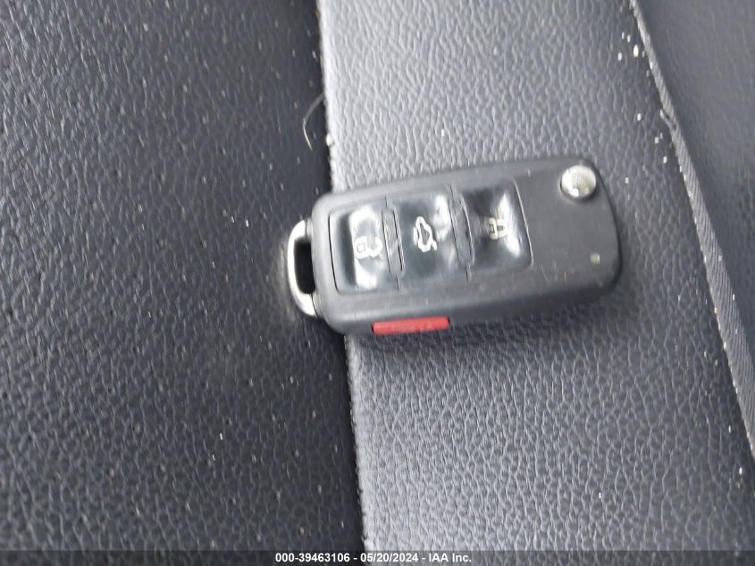 2015 Volkswagen Passat 1.8T Limited Edition VIN: 1VWAS7A33FC108522 Lot: 39463106