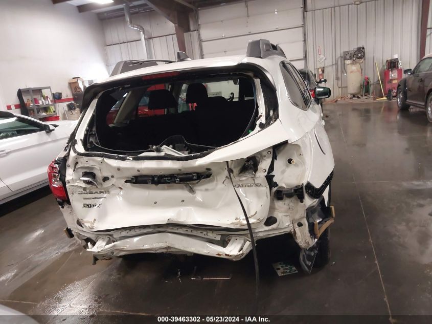 2018 Subaru Outback 2.5I Premium VIN: 4S4BSACC6J3212007 Lot: 39463302