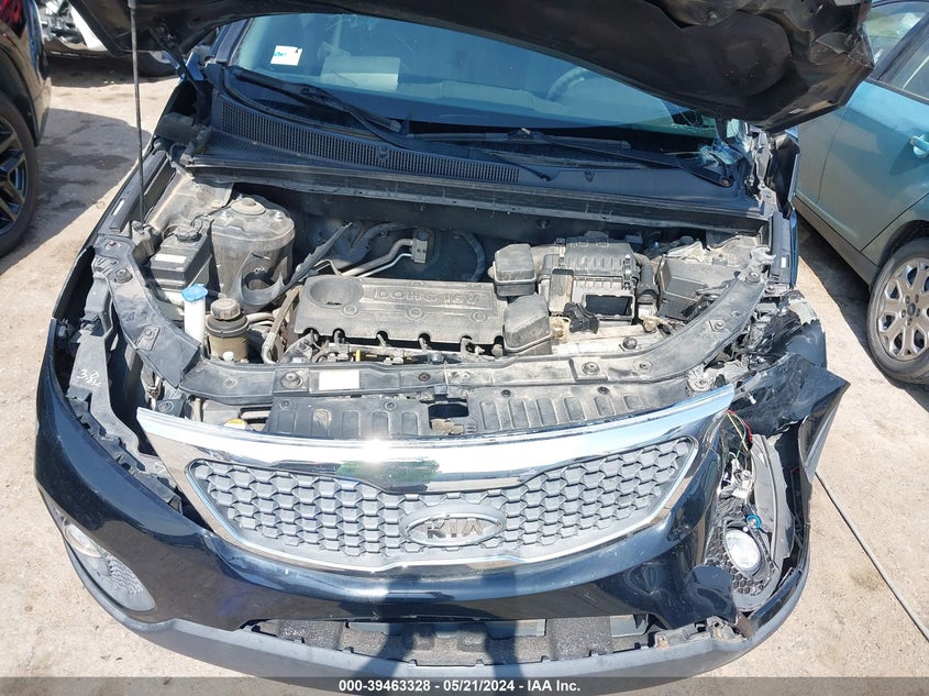 2011 Kia Sorento Lx VIN: 5XYKT4A18BG058353 Lot: 39463328