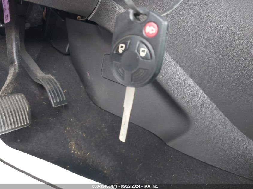 2017 Ford Escape S VIN: 1FMCU0F79HUD39362 Lot: 39463471