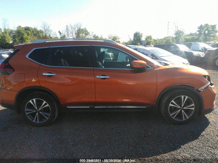 2017 Nissan Rogue Sl VIN: 5N1AT2MV4HC760323 Lot: 39463501