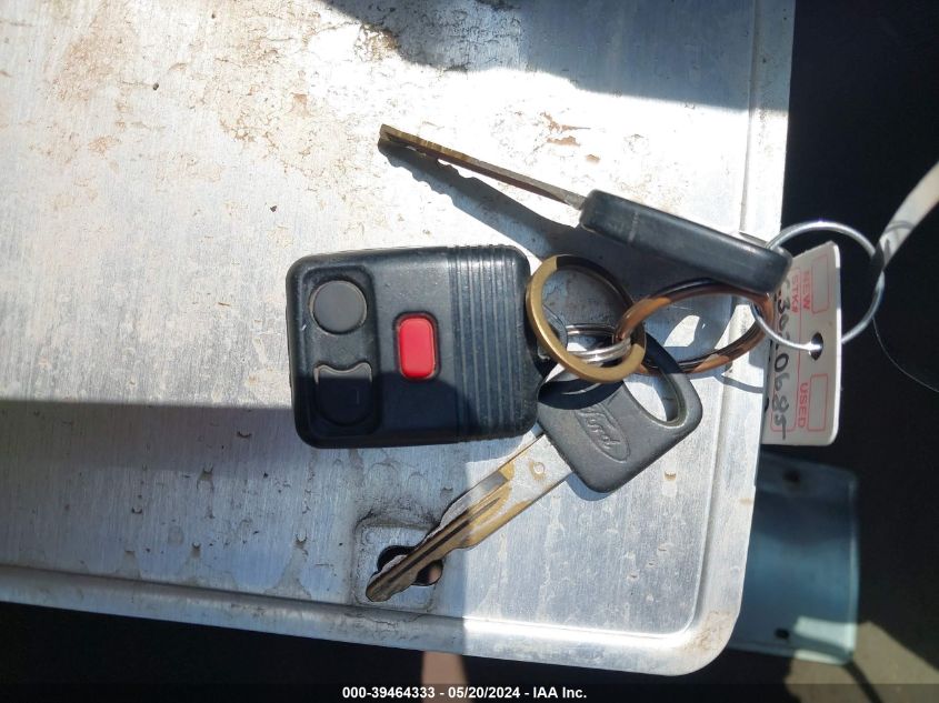 2002 Ford F-250 Lariat/Xl/Xlt VIN: 1FTNW20F22EA21815 Lot: 39464333