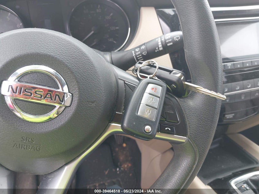 2017 Nissan Rogue S VIN: JN8AT2MT3HW148040 Lot: 39464518