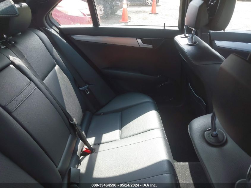 2013 Mercedes-Benz C 300 Luxury 4Matic/Sport 4Matic VIN: WDDGF8AB2DA767740 Lot: 39464590