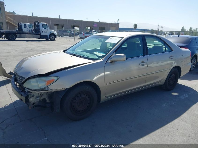 2004 Toyota Camry Le VIN: 4T1BE32K94U817889 Lot: 39464647